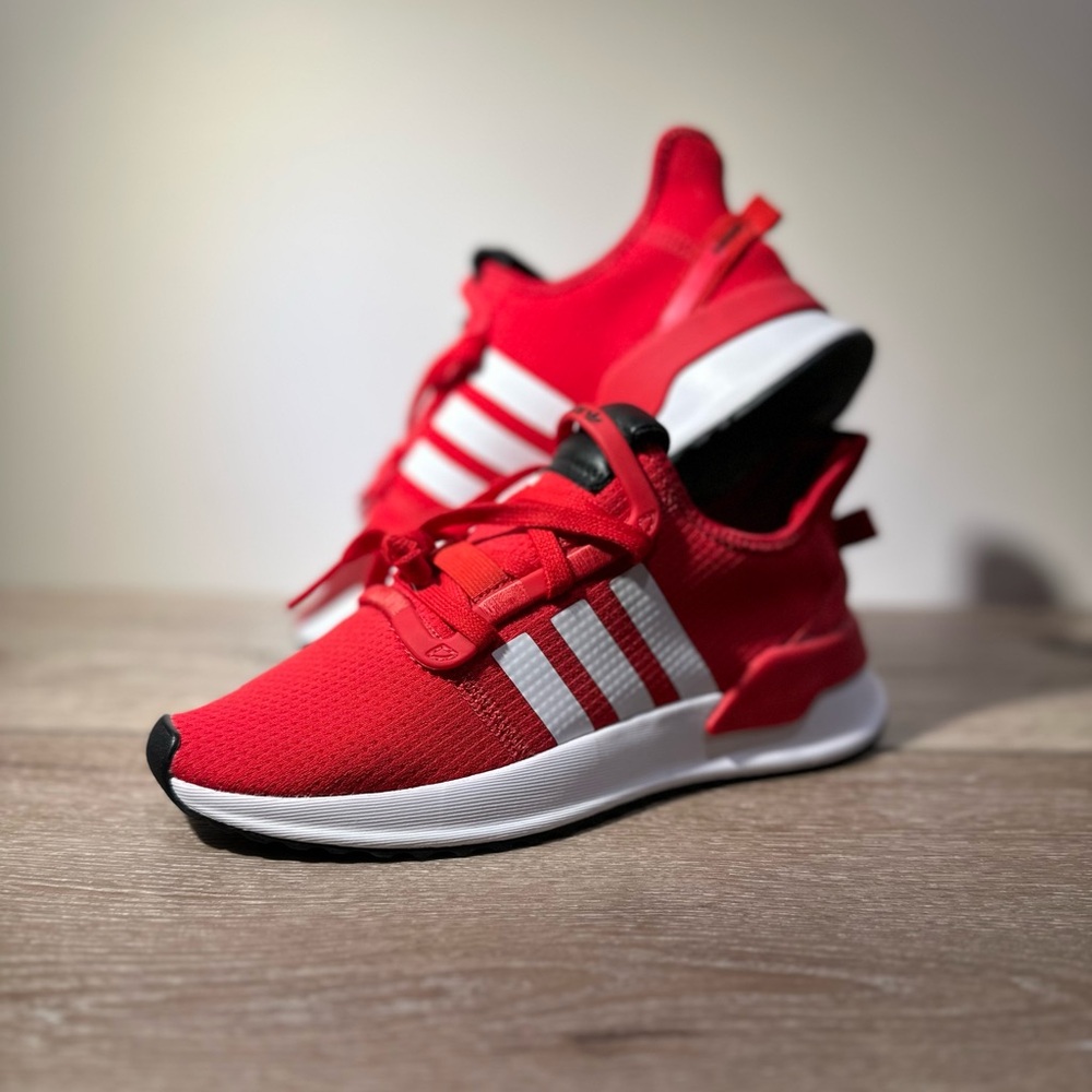 ADIDAS U-Path Run Sneakers Athletic Shoes Scarlet Red) Size 5Y (Women’s 6.5)